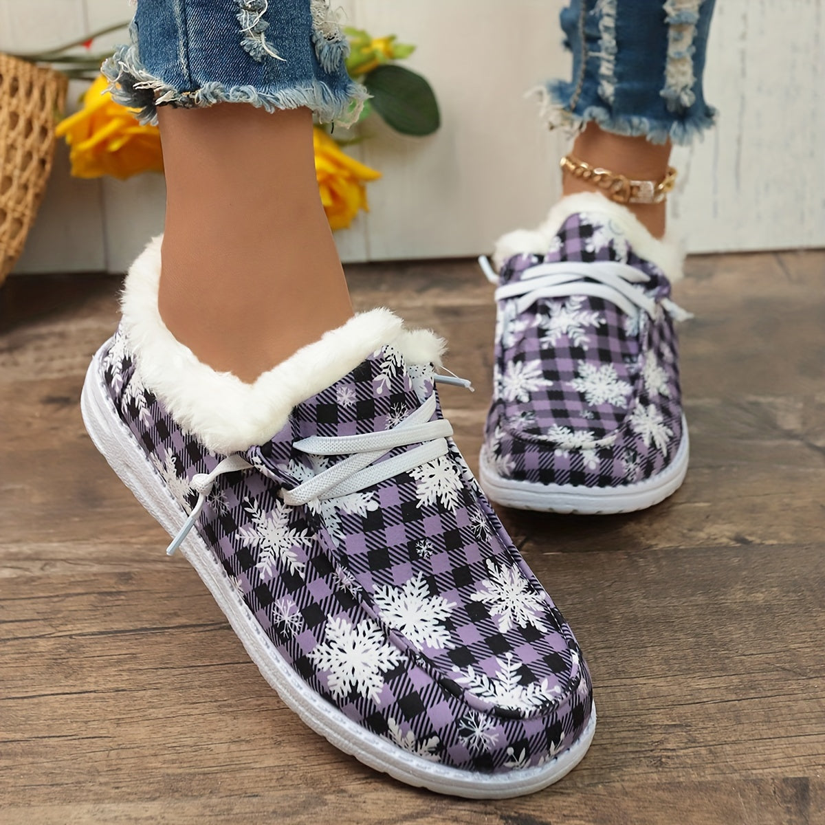 Christmas Snowflake Pattern Shoes, Plaid Plush Lined Slip On Loafers